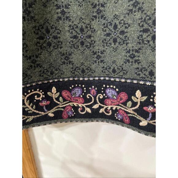 Icelandic Wool Floral Embroidery Zip Front Sweater Cardigan Green Sz M Pockets - Picture 14 of 15